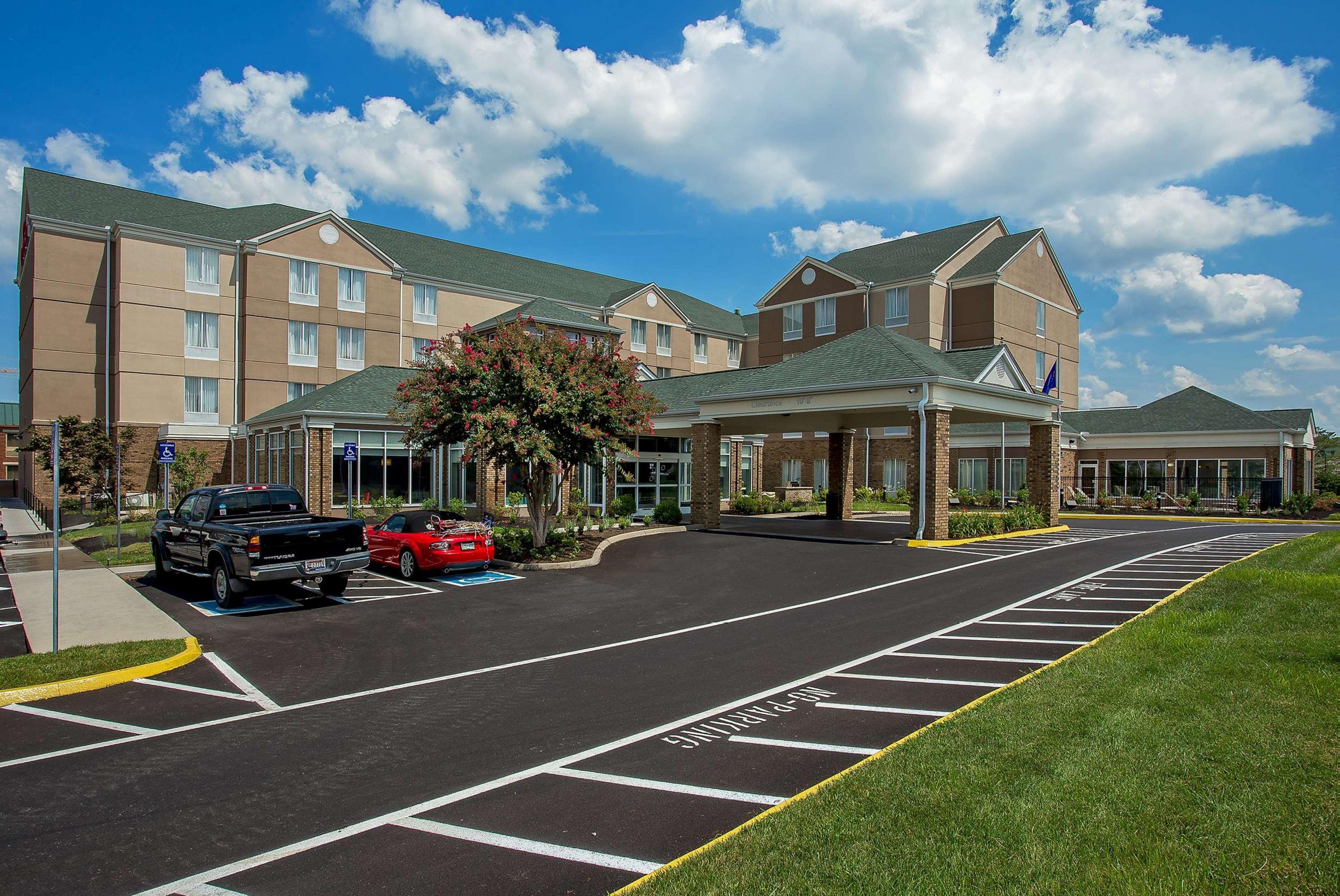 Hilton Garden Inn Knoxville West/Cedar Bluff Bagian luar foto